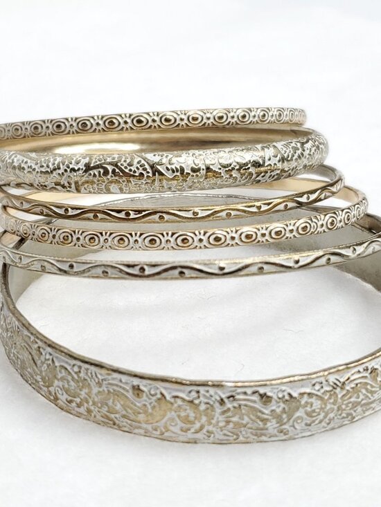 Estate Jewelry - Vintage Etched Bangle Bracelet Lot Stackable Gold Tone White 8 1/4"